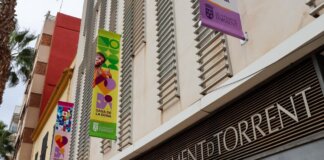 casa-de-la-dona-torrent-fachada