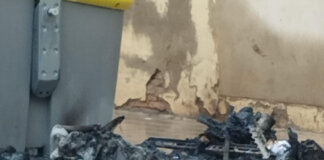 contenedor quemado en Albalat dels Sorells
