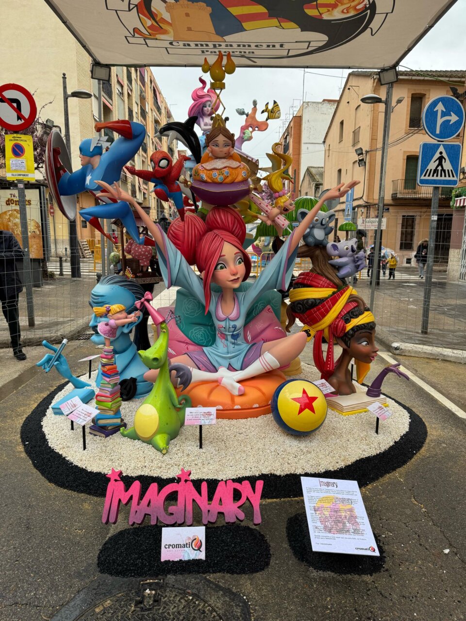 falla-campamento-primer-premio-de-seccion-especial-en-paterna-con-su-monumento-infantil-2025