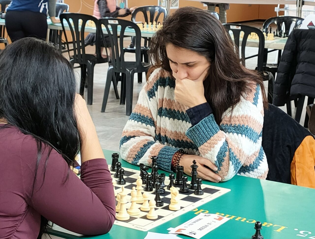 La maestra cubana Flavia Cancio-Bello triunfa en el torneo La Dama del Ajedrez