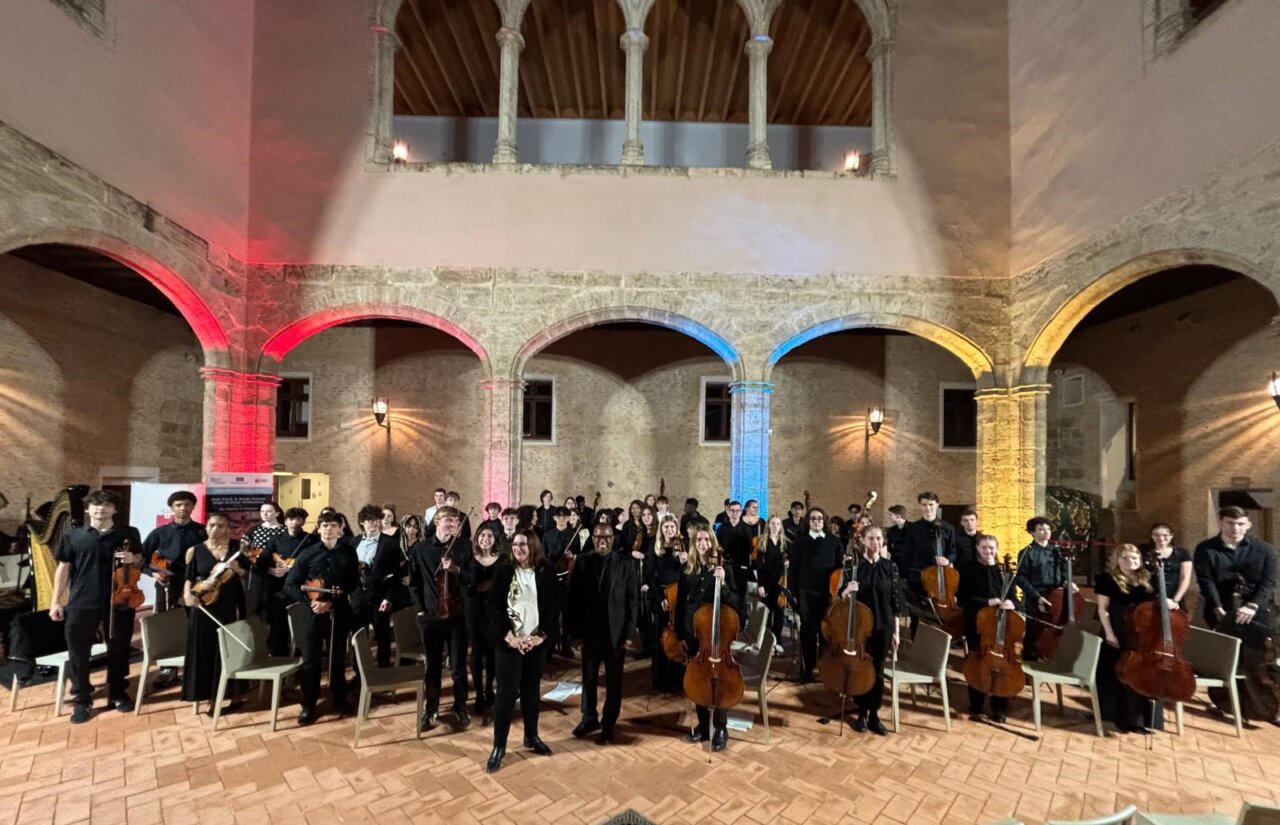 orquesta-oak-park-claustro-castell-dalaquas