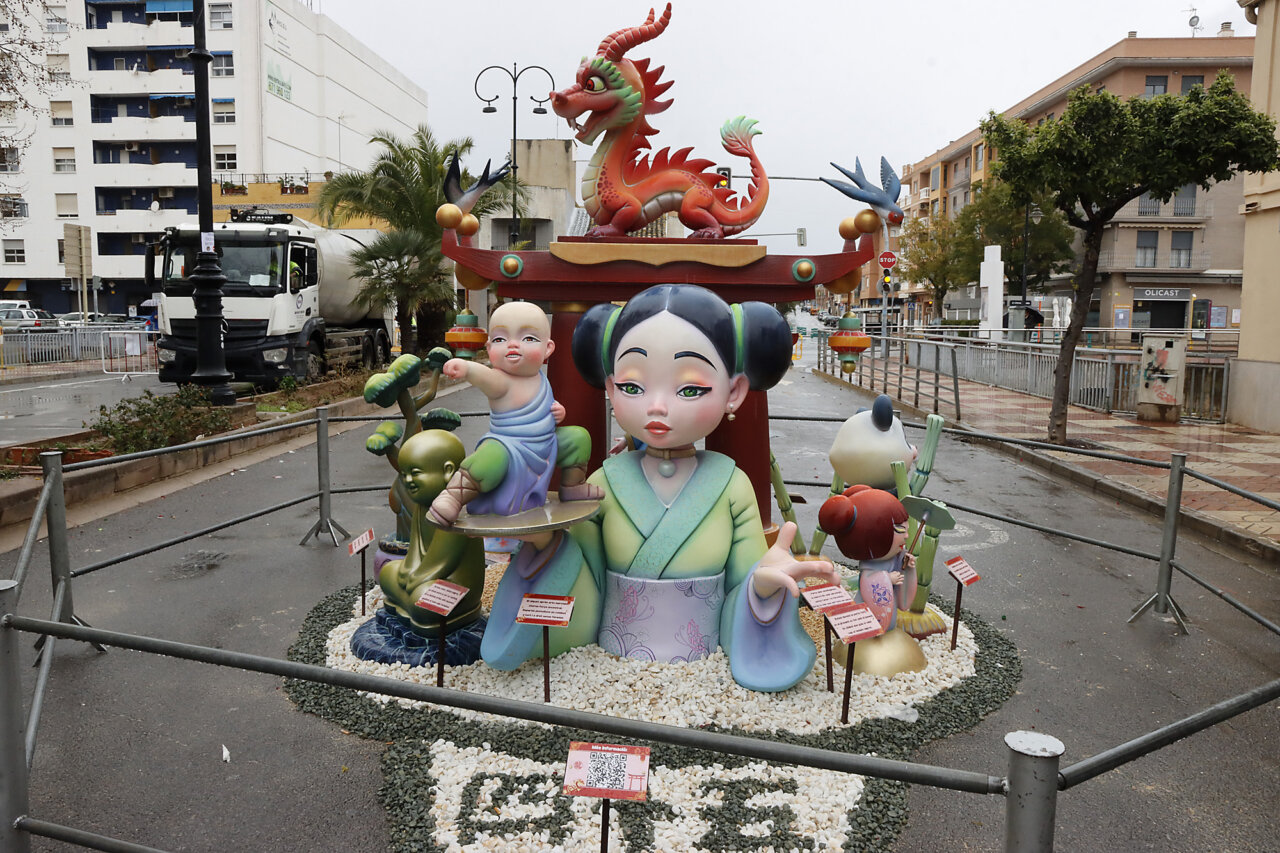 primer-premio-infantil-pucol-falla-hostalets-2025