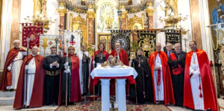 Benetússer celebra la procesión del XVI Encuentro de Hermandades y Cofradías del Santo Sepulcro de la Comunitat Valenciana