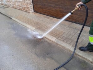refuerzo-limpieza-imbornales-manises-evitar-inundaciones