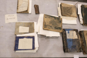 Documentos y libros del archivo del Sindicat Arrosser de Alfafar