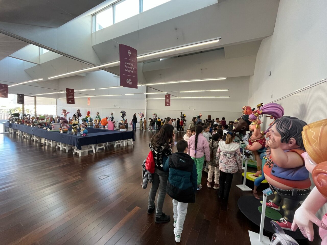 visita-colegios-exposicio-del-ninot-torrent