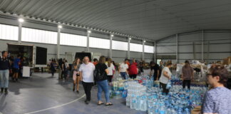 Voluntarios Pavelló de la Solidaritat de Quat