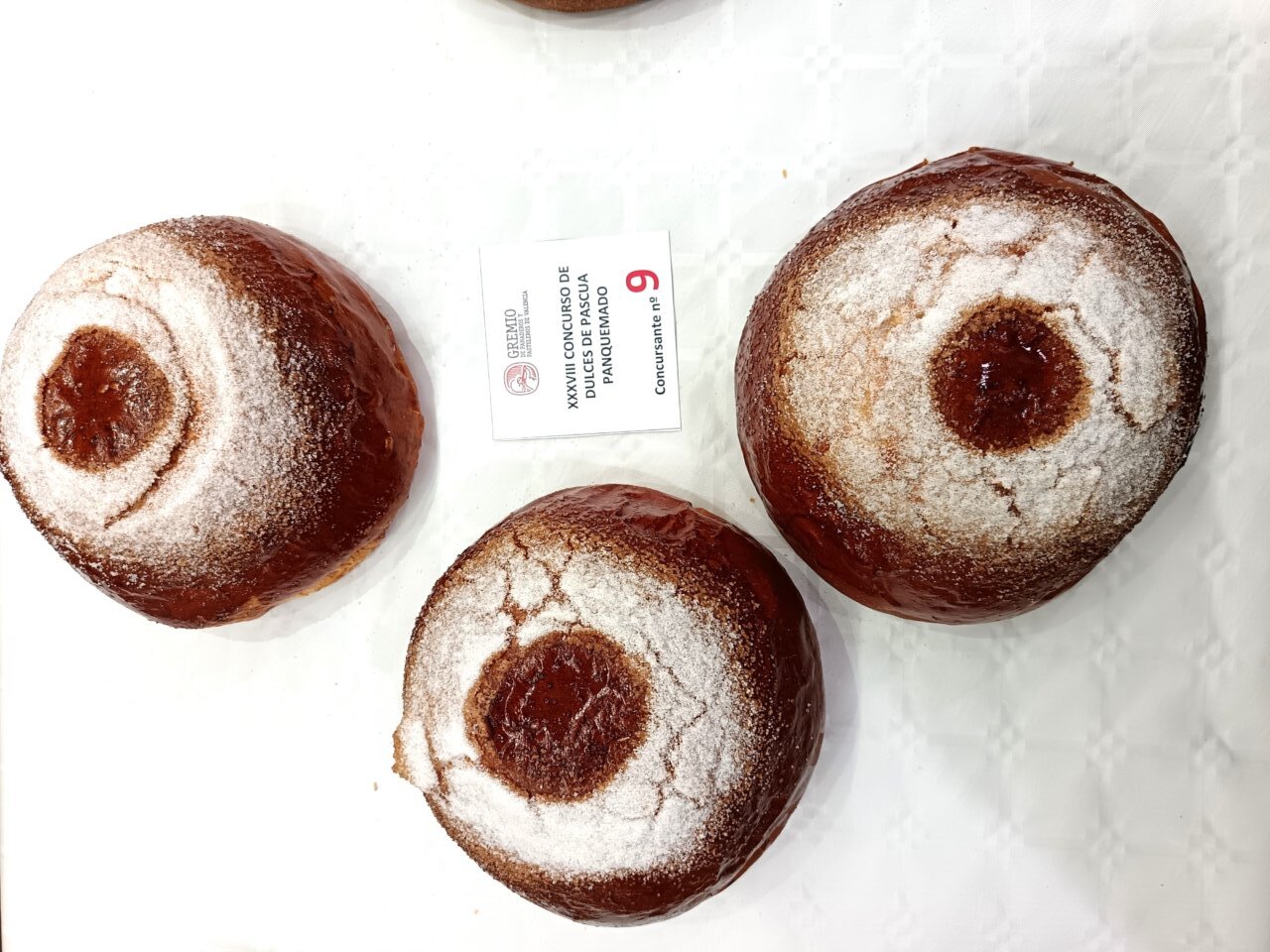 El horno Inma Moliner de Mislata, premiado en el Concurso de Dulces de Pascua 2025 por su panquemao artesanal