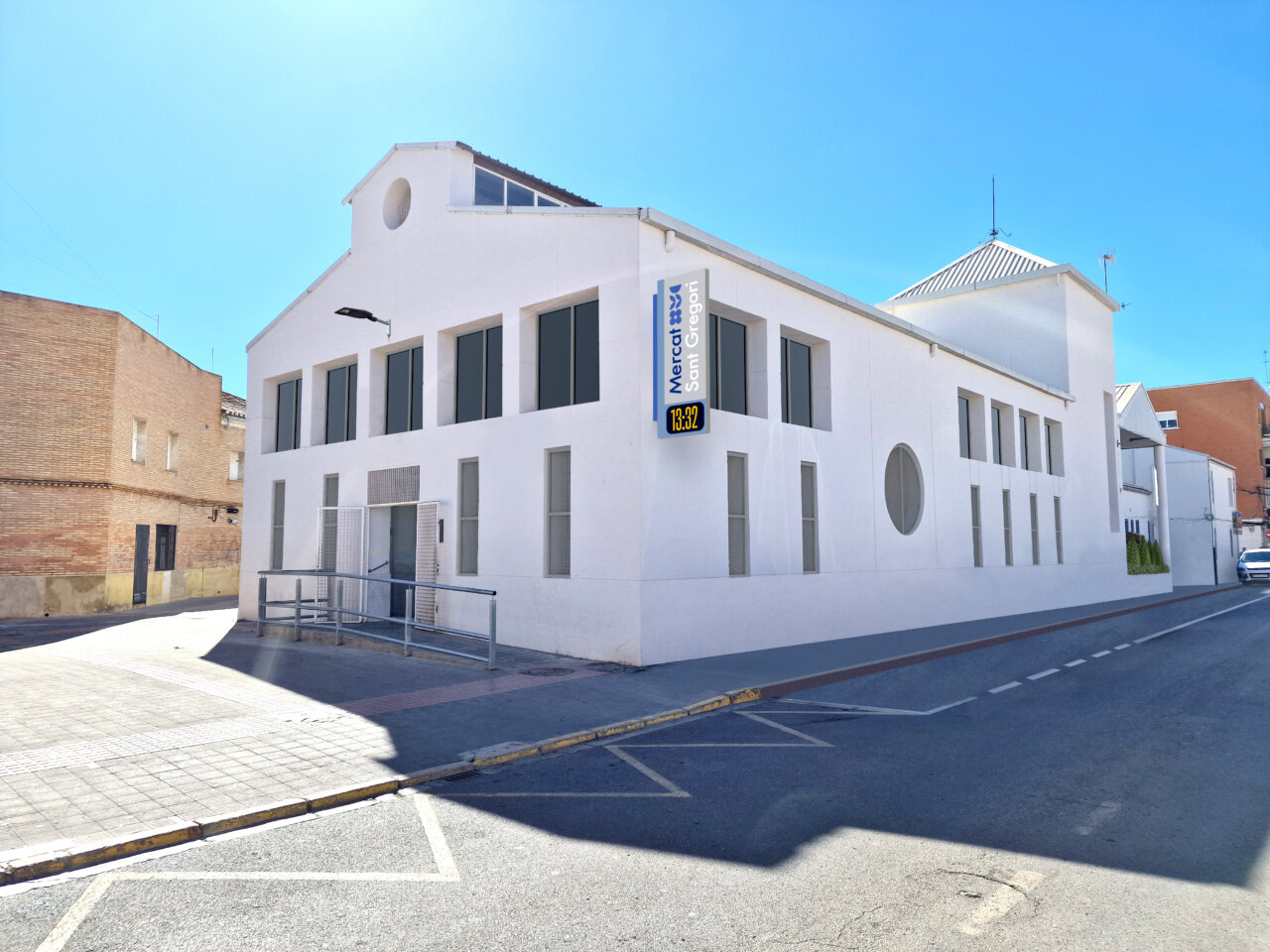mercat-sant-gregori-torrent-exterior