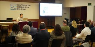 Presentación del proyecto de acondicionamiento del barranc de la Saleta en una reunión