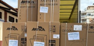 Cajas de electrodomésticos donados en Catarroja para familias afectadas