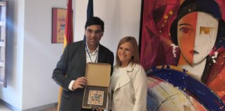 Anand y Bernabé recepción 550 aniversario del nacimiento del ajedrez moderno