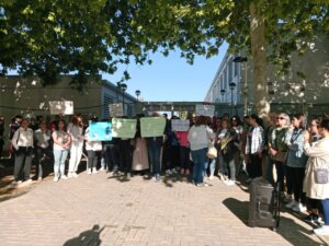 Las familias del alumnado del CEIP Vil·la Romana de Catarroja