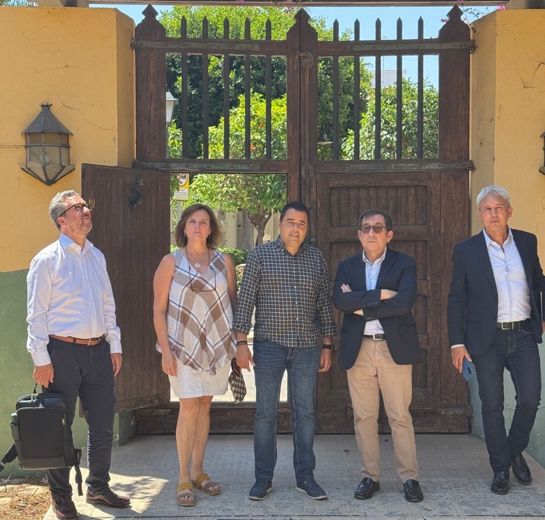 La Generalitat i l’Ajuntament de Rocafort acorden la utilització conjunta de Villa Amparo per a usos culturals