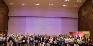 Entrega de los Premis Poble en Rafelbunyol con numerosos asistentes