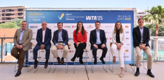 Presentación del BBVA Open Internacional en Valencia con varios ponentes
