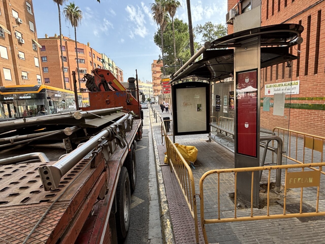 renovacion-marquesinas-autobuses-alaquas