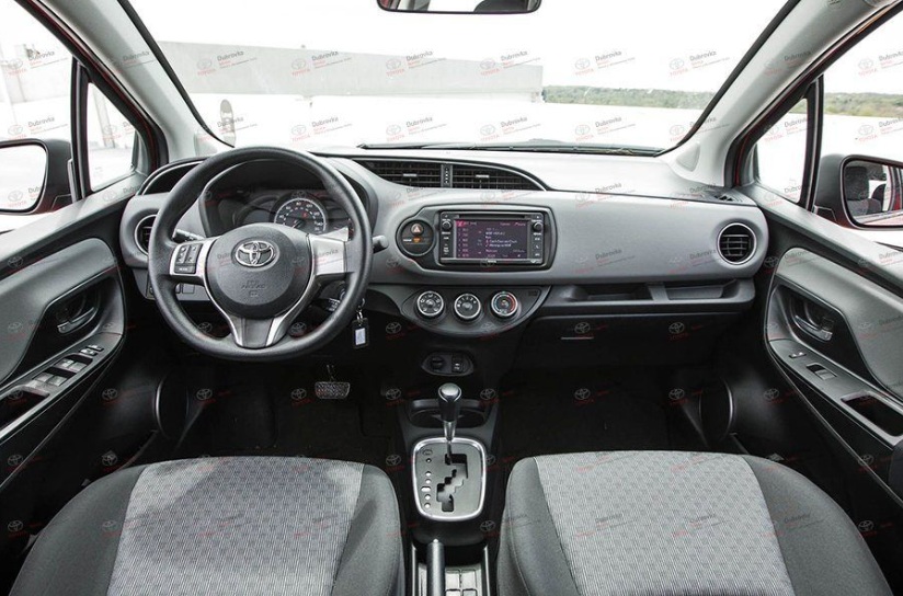 Toyota Yaris interior