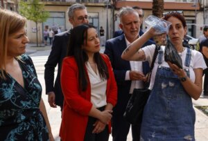 Vecinos Catarroja se quejan al ministro Torres por la gestión de la DANA