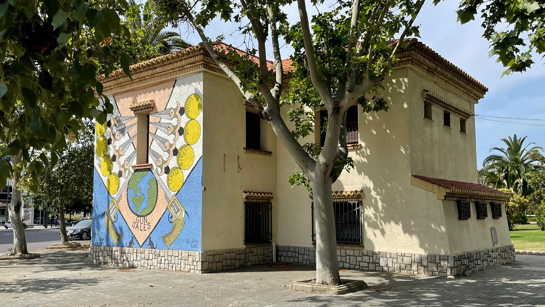 Edificio del centro de esterilización de colonias felinas en València