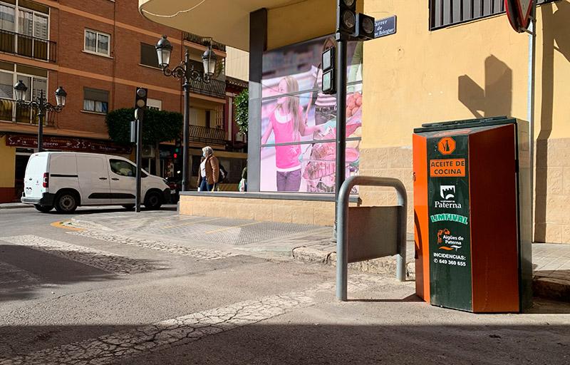 contenedor aceite usado de Paterna