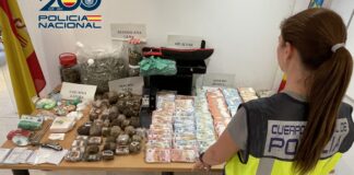 Operativo policial con drogas y dinero confiscado en Torrent