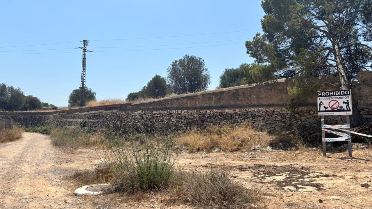 Manises abocaments ilegals