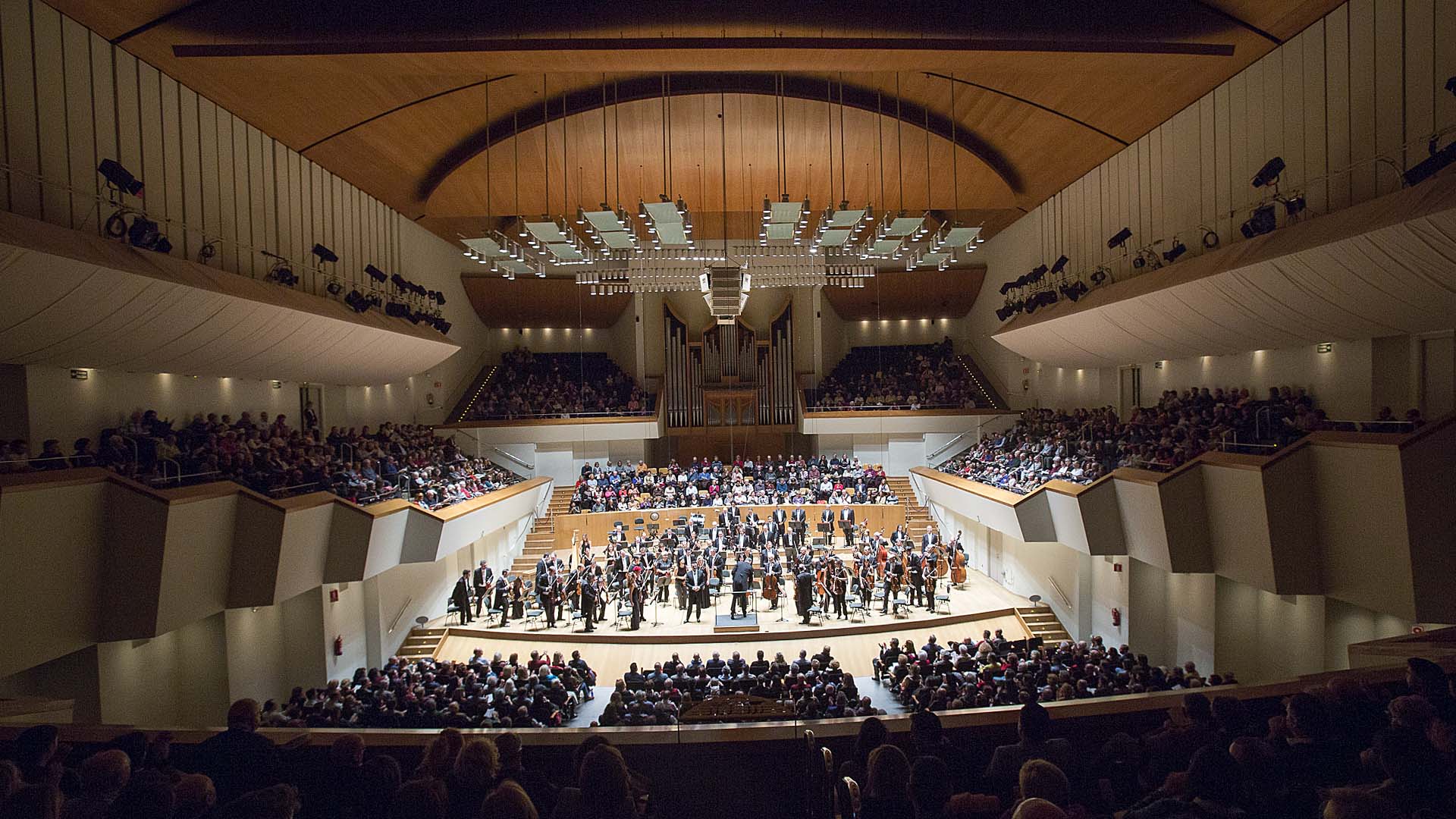 Vista del auditorio Sala Iturbi en el Palau de la Música durante un concierto