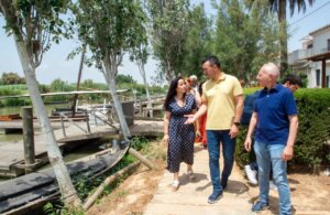 Visita al Port de Catarroja de Lorena Silvent y Vicent Mompó