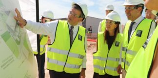 visita planta Edwards Lifesciences en Moncada