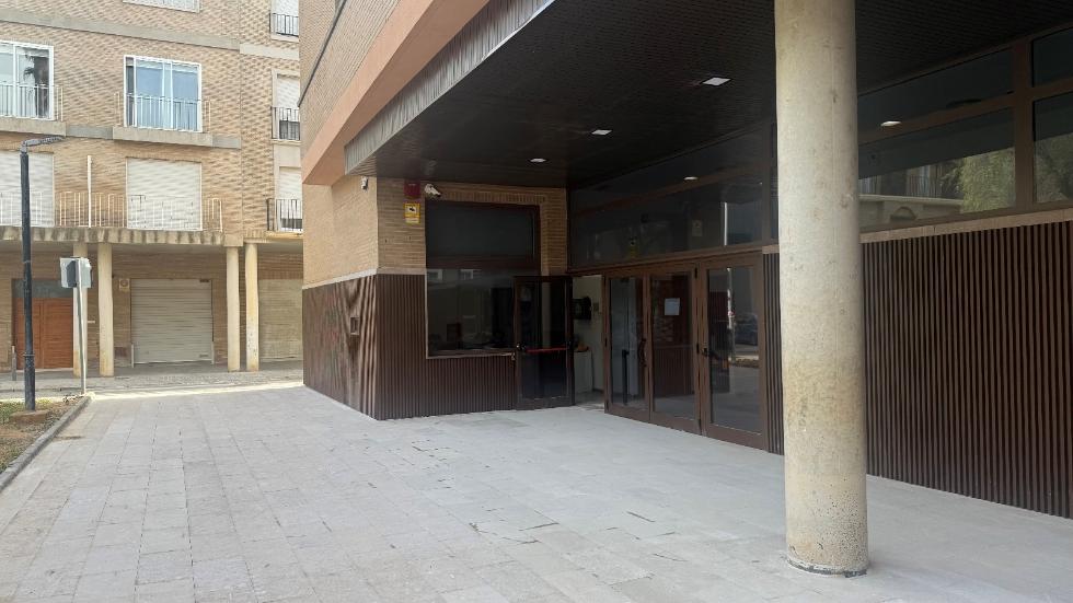 Entrada del edificio de los juzgados de Catarroja tras su reconstrucción