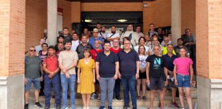 Grupo de nuevos trabajadores en el Ayuntamiento de Albal tras la DANA