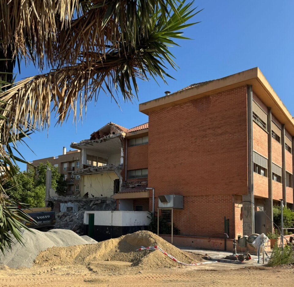 demolicion-ceip-patrocini-foios