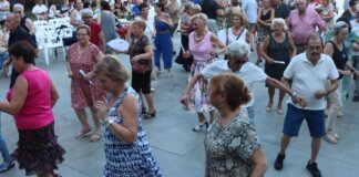 dia-los-abuelos-baile-mayores-torrent