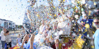 Celebración de las fiestas de Sant Roc en Paiporta con confeti y alegría