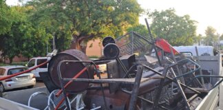 Paterna retira más de 30 barbacoas ilegales de la vía pública en La Coma y La Merced