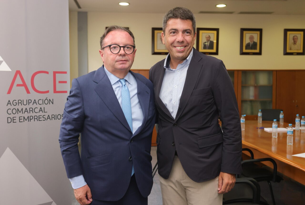 Mazón destaca en Alaquàs que 589 empresas ya han recibido 27,8 millones del Plan Ara Empreses tras las riadas