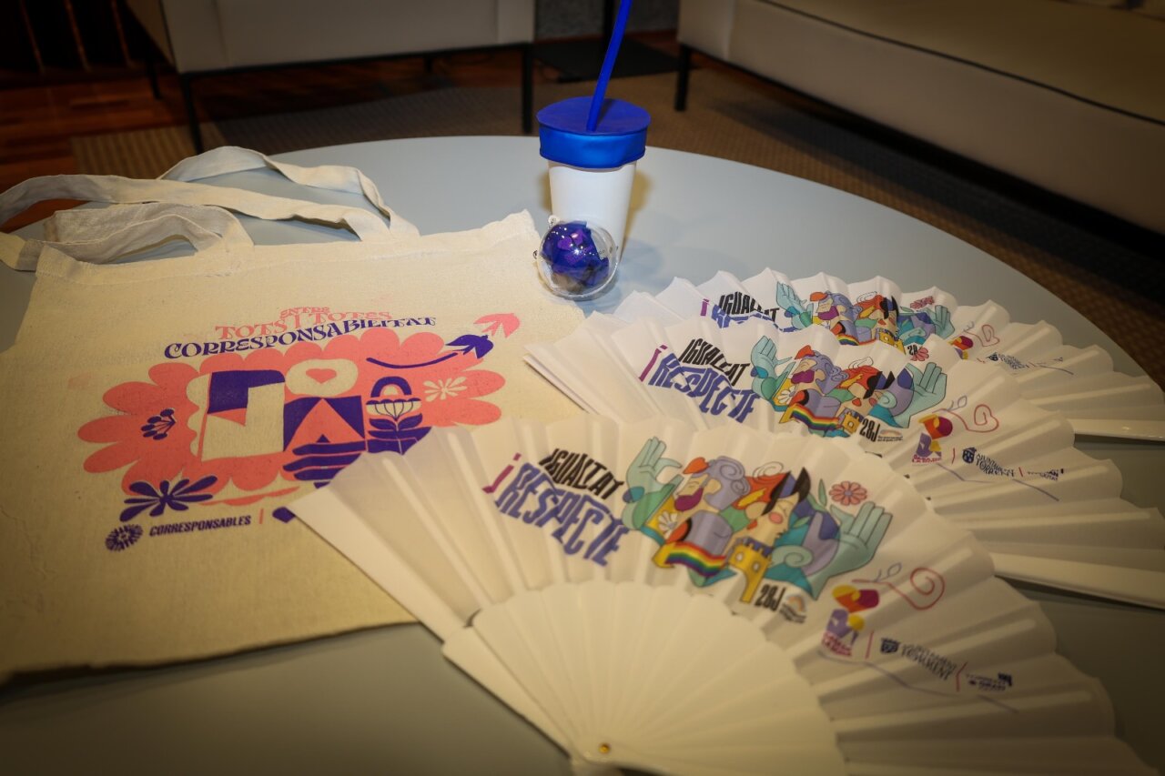 merchandising-igualdad-fiestas-punto-violeta-torrent