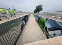 Todo listo para la apertura de la nueva pasarela y los dos pasos inferiores del barranco del Carraixet esta semana la apertura esta semana de la nueva pasarela y dos pasos a nivel que mejoran la seguridad vial y ferroviaria en el Carraixet
