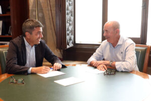 reunion-alcalde-massanassa-paco-comes-carlos-mazon