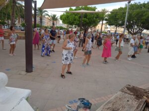 baile playa La Pobla de Farnals