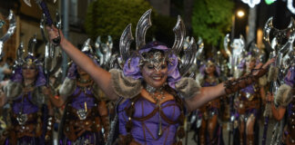 Fuego, danza y leyenda: Guardianas de Sibila ilumina la Gran Nit Cristiana de Paterna