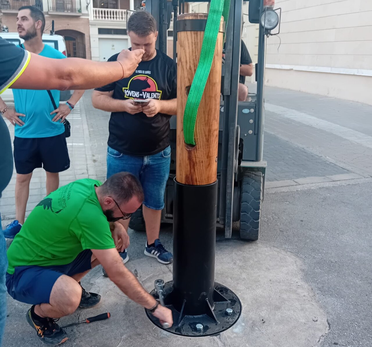 nuevo pilon fiestas ayuntamiento de la Pobla de Farnals