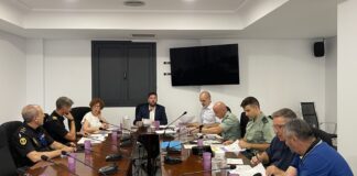 Reunión de la Junta Local de Seguridad en Rafelbunyol con autoridades y policías