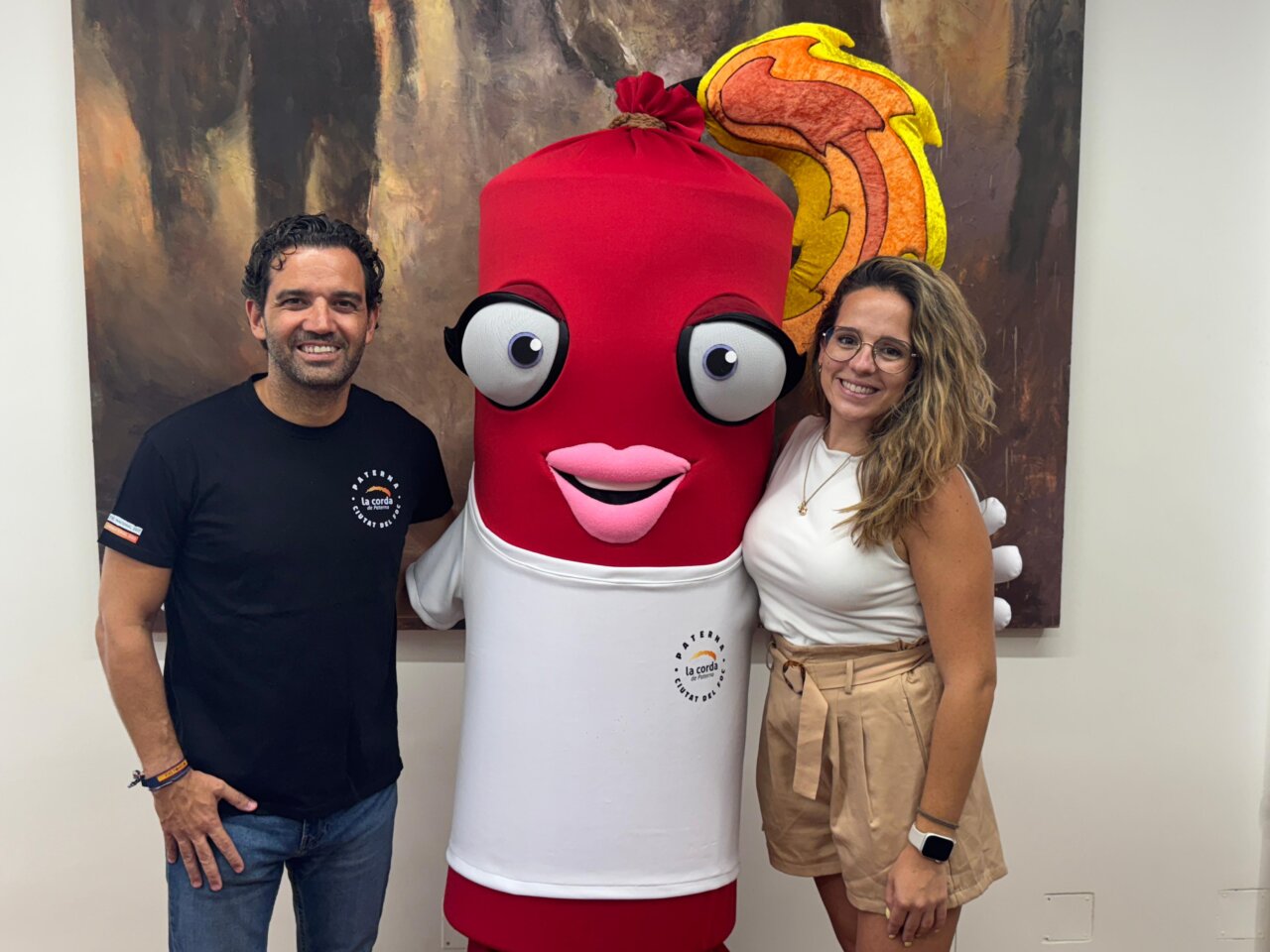 ‘María Femelleta’, la nueva mascota del Ayuntamiento de Paterna que animará las Fiestas Mayores