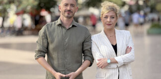 Â punt et busca - Presentadors Juan NIeto i MIreia Llinares