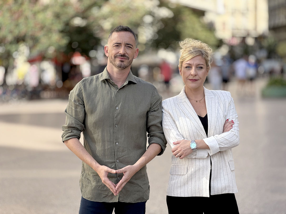 Â punt et busca - Presentadors Juan NIeto i MIreia Llinares