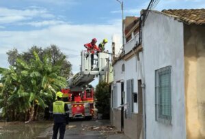 bomberos-apuntalar-vivienda-castellar