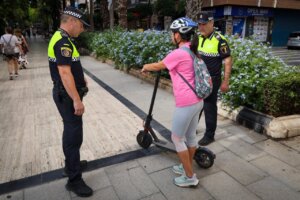 Torrent refuerza el control del uso de patinetes eléctricos con una campaña hacia los usuarios