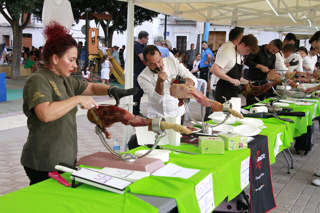 cortadores-de-jamon-solidario-pucol